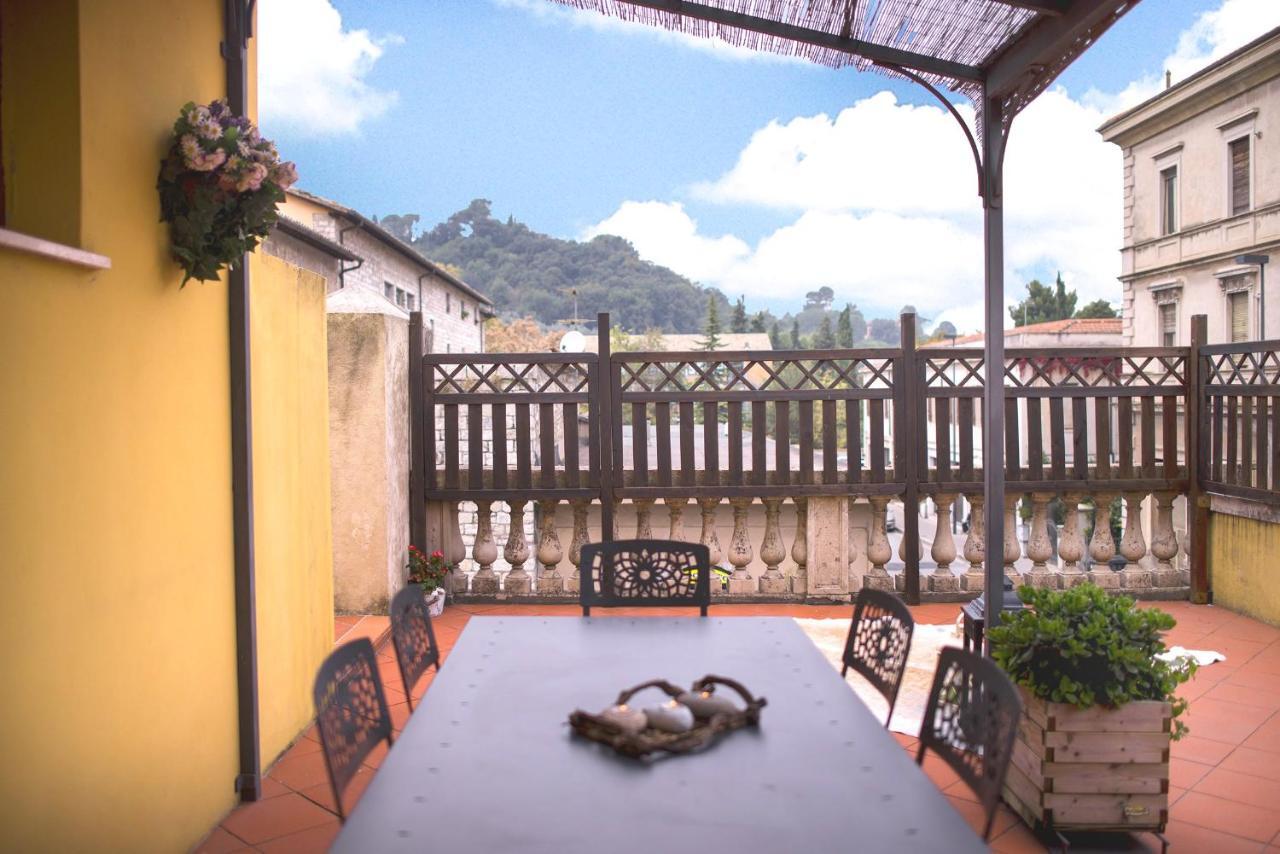 スポレートLa Terrazzaアパートメント 部屋 写真